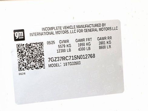 New 2025 GMC Savana 3500 w/ Power Convenience Package image 17