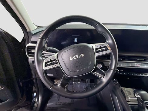 Used 2023 Kia Telluride S image 13