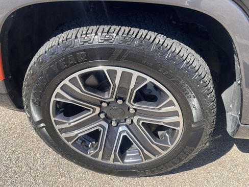 Used 2022 Jeep Wagoneer Series III w/ Convenience Group I image 26