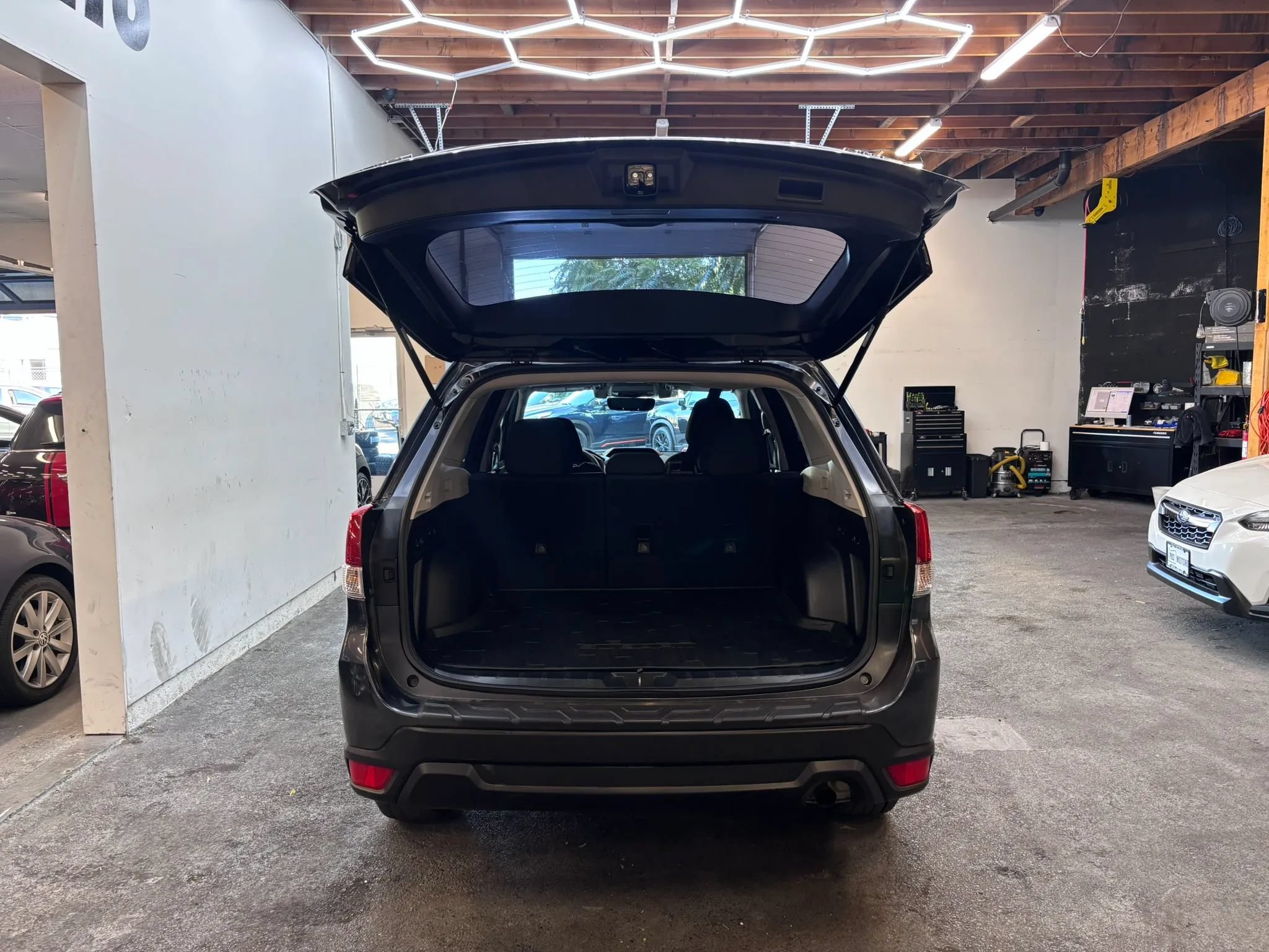 Used 2019 Subaru Forester AWD/4WD image 21