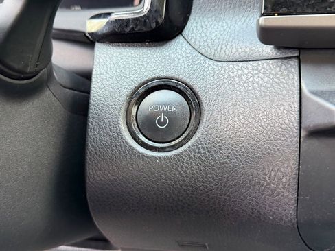 Used 2025 Toyota Camry LE image 17