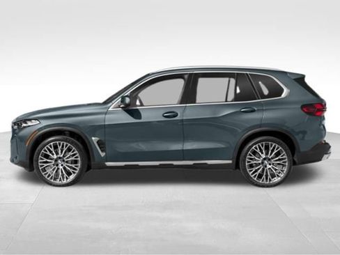 Used 2024 BMW X5 xDrive40i w/ M Sport Package image 7