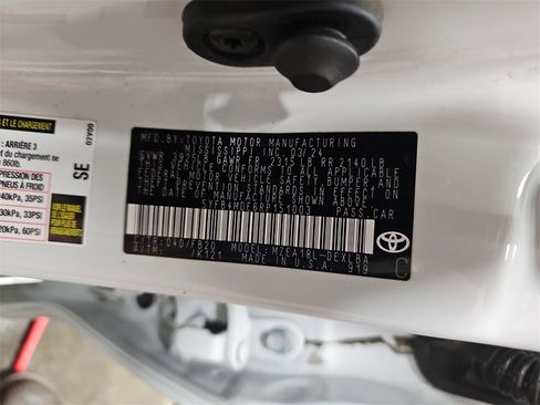 Used 2024 Toyota Corolla LE image 33