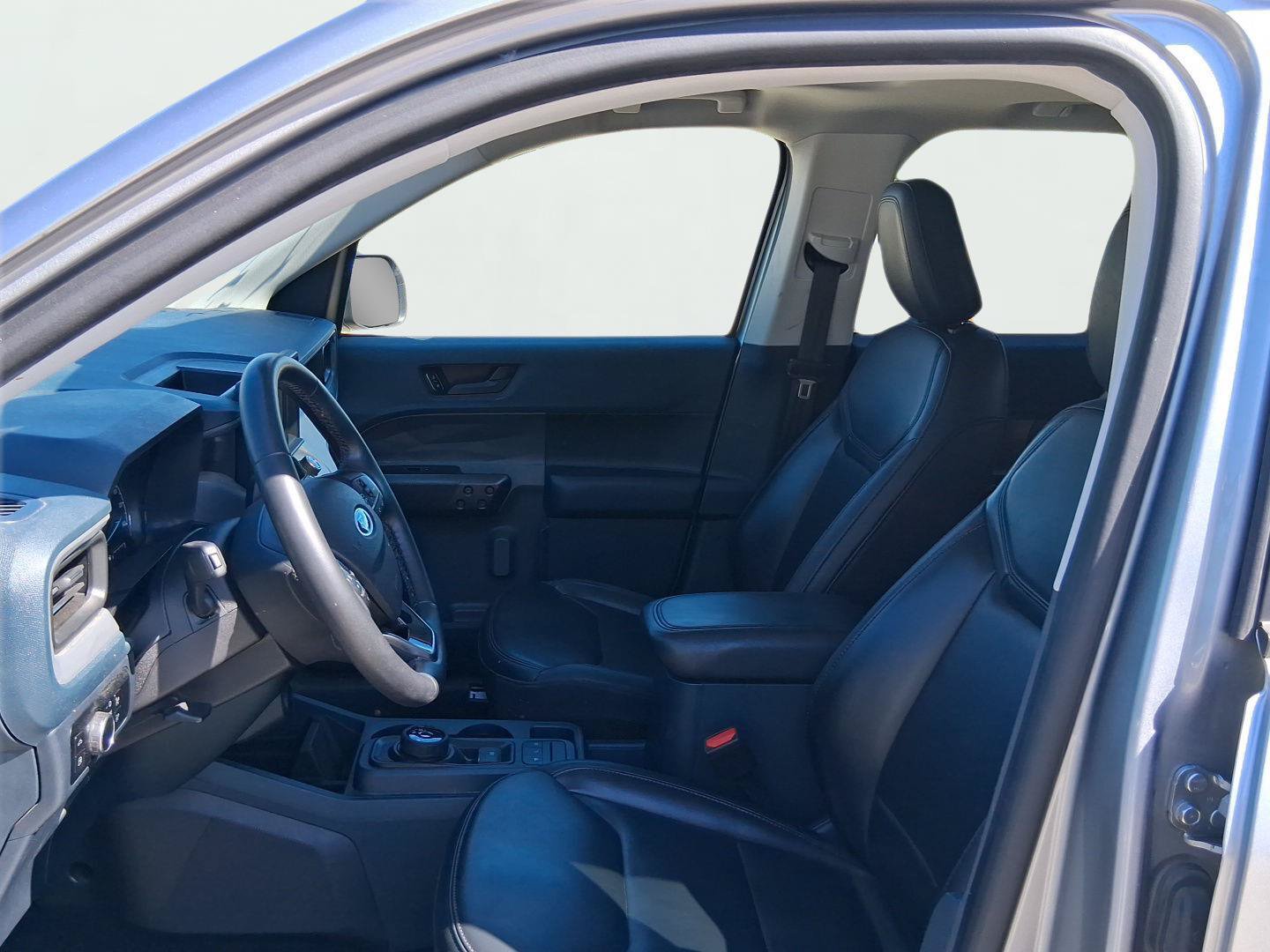 Used 2024 Ford Maverick Lariat w/ Black Appearance Package FWD image 12
