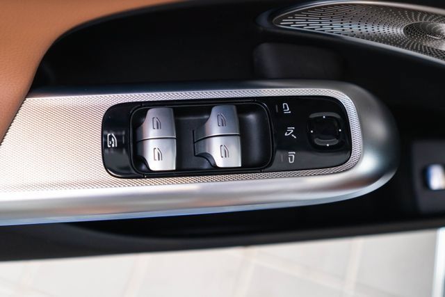 New 2026 Mercedes-Benz E 350 4MATIC Sedan image 19