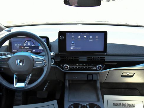 Used 2024 Honda Prologue EX image 39