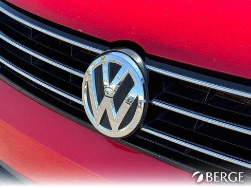 Used 2016 Volkswagen Jetta Sport image 28