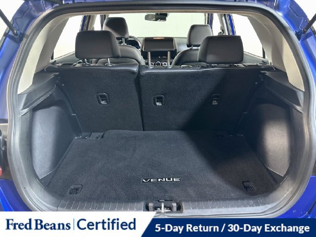 Used 2024 Hyundai Venue Limited FWD image 10