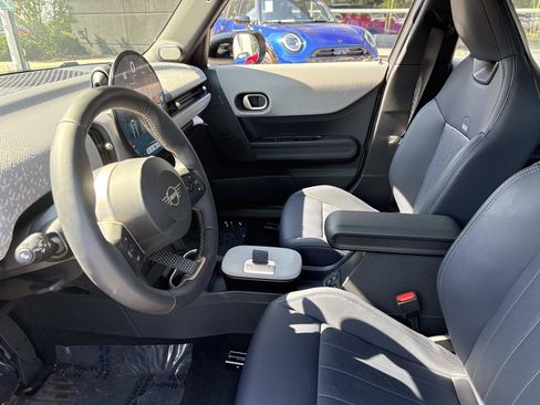 Certified 2025 MINI Cooper S FWD image 25
