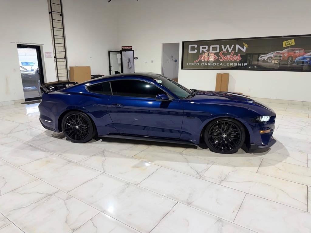 Used 2020 Ford Mustang GT Premium w/ Black Accent Package RWD image 7