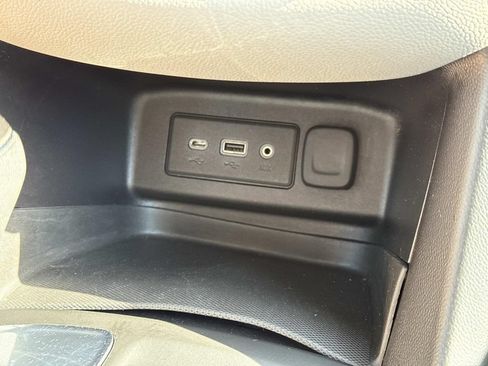 Used 2020 Chevrolet Equinox LS FWD image 7