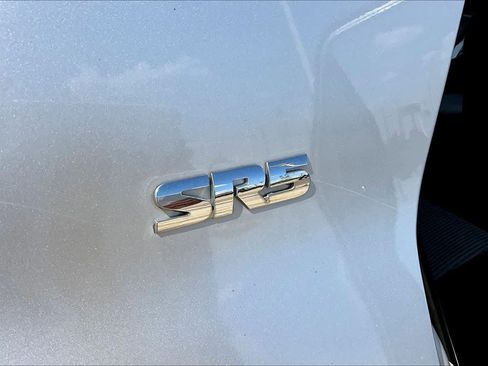 Used 2014 Toyota 4Runner SR5 image 17