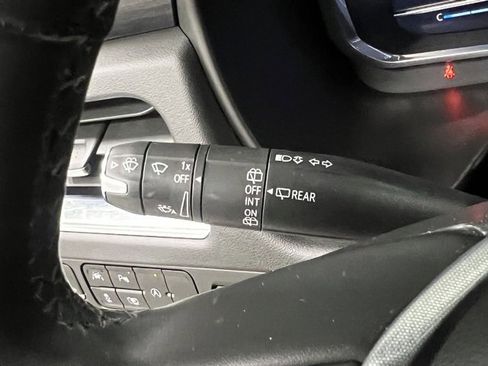 Used 2023 GMC Yukon XL SLT image 29