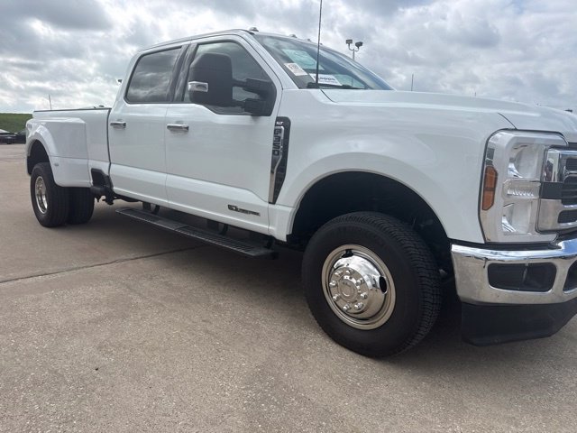 Used 2025 Ford F350 XLT w/ FX4 Off-Road Package AWD/4WD image 5