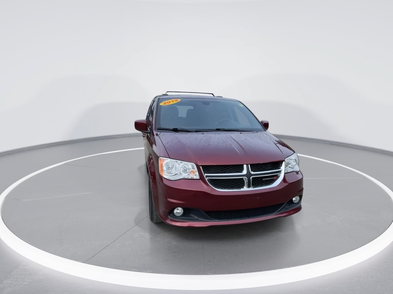 Used 2019 Dodge Grand Caravan SXT FWD image 3