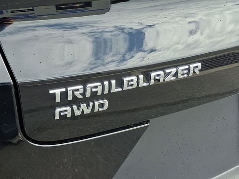Used 2022 Chevrolet TrailBlazer LT AWD/4WD image 31