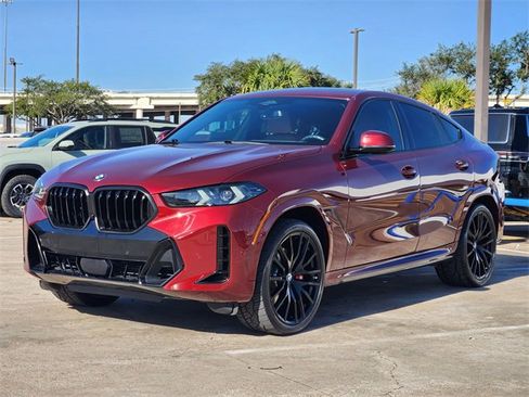 Used 2024 BMW X6 xDrive40i w/ Premium Package image 3