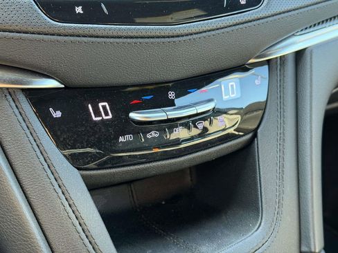 Used 2022 Cadillac XT5 Sportv AWD/4WD image 24