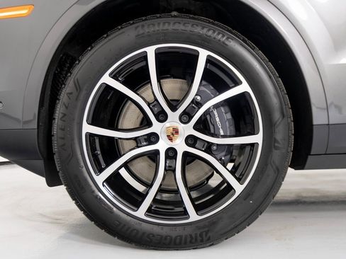 New 2026 Porsche Cayenne image 12