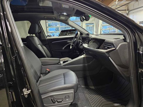 New 2025 Audi Q5 Premium image 11
