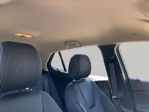 Used 2025 Buick Encore GX Preferred AWD/4WD image 14