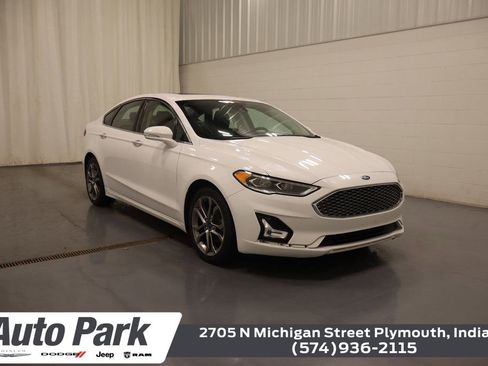 Used 2020 Ford Fusion Titanium image 1
