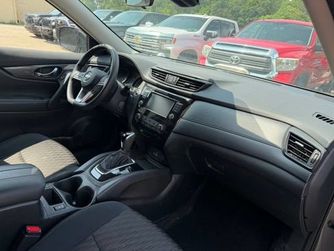 Used 2019 Nissan Rogue AWD image 9