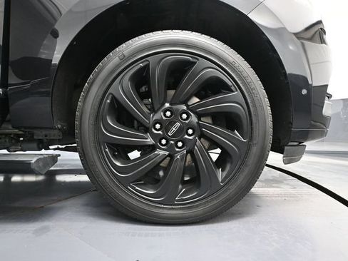 Used 2024 Lincoln Navigator Reserve AWD/4WD image 15