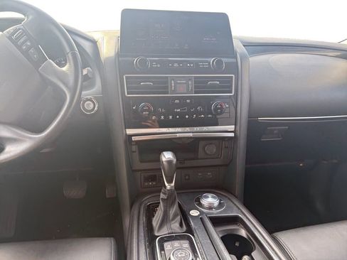 Used 2024 Nissan Armada SV image 11