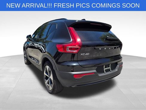 Used 2026 Volvo XC40 B5 Plus AWD/4WD image 6