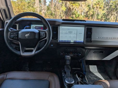 Used 2023 Ford Bronco Outer Banks image 13