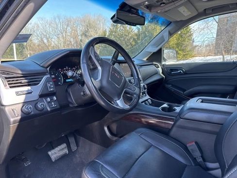 Used 2019 GMC Yukon SLT image 6