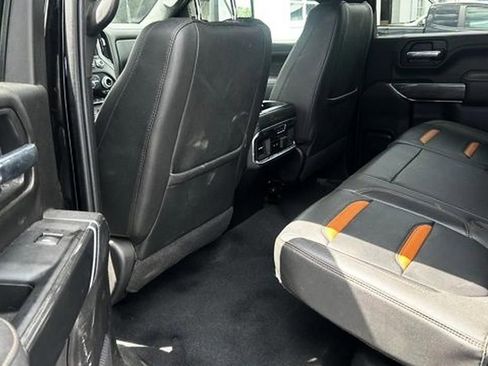 Used 2023 GMC Sierra 2500 AT4 w/ AT4 Premium Plus Package AWD/4WD image 7