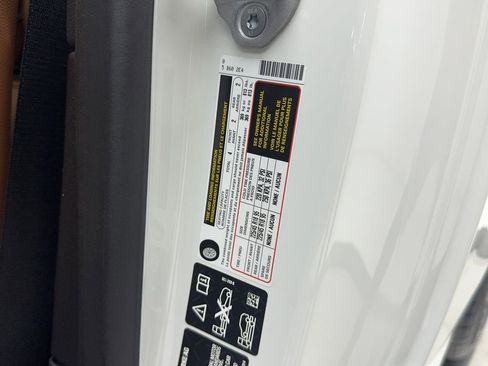 Used 2025 BMW 230i xDrive Coupe image 50