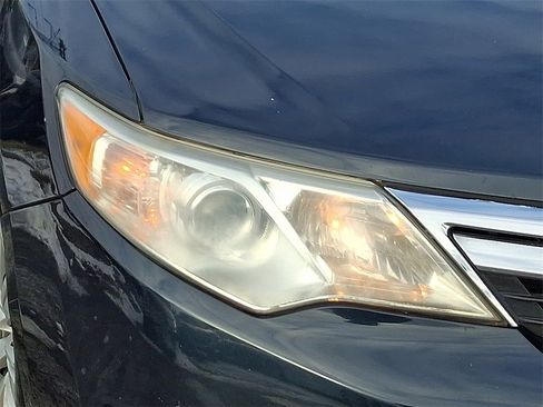 Used 2013 Toyota Camry LE image 16