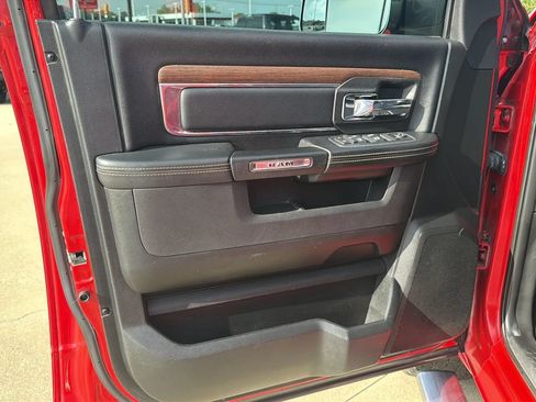 Used 2017 RAM 1500 Laramie AWD/4WD image 92