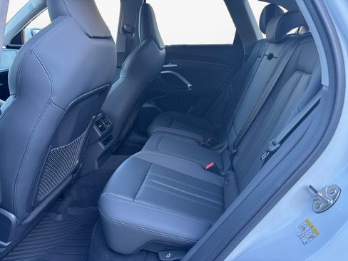 New 2025 Audi Q5 Prestige image 13