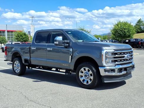 Used 2025 Ford F350 Lariat w/ Chrome Package AWD/4WD image 2
