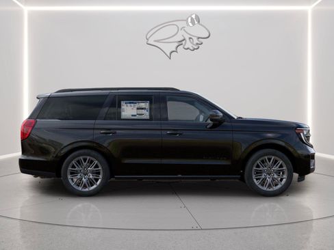 New 2027 Ford Expedition Platinum w/ Stealth Appearance Package AWD/4WD image 6