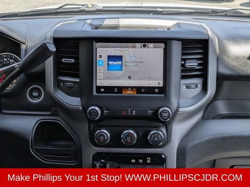 Used 2024 RAM 2500 Tradesman w/ Chrome Appearance Group AWD/4WD image 17