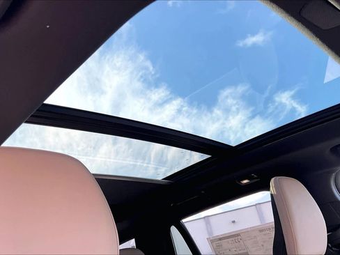 New 2026 Volvo XC90 B6 Plus w/ Protection Package Premier image 30