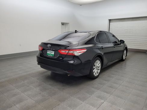 Used 2019 Toyota Camry LE w/ Carpet Mat Package FWD image 9