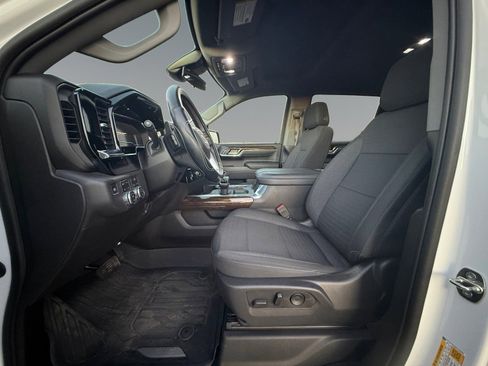 Used 2024 GMC Sierra 1500 Elevation image 12