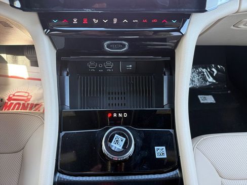 New 2026 Jeep Grand Cherokee Limited RWD image 27