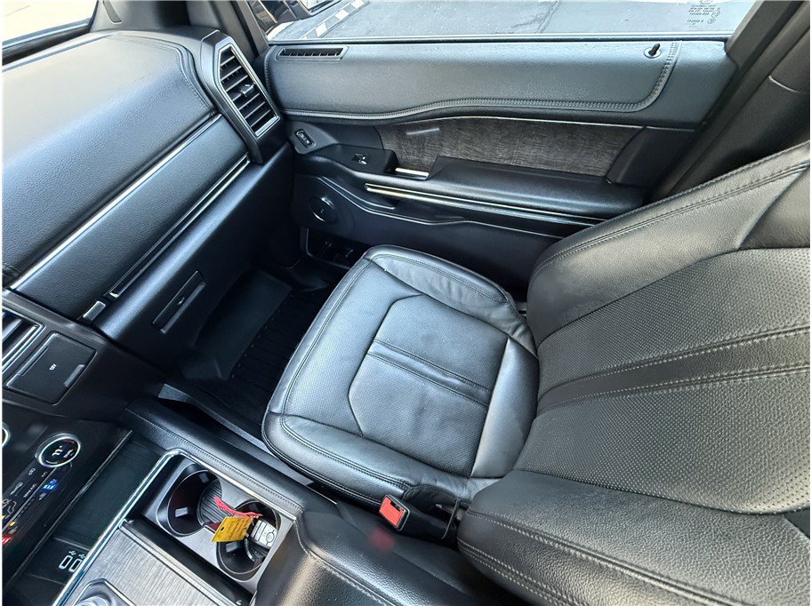 Used 2019 Ford Expedition Limited AWD/4WD image 9