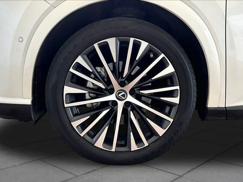 Used 2023 Lexus RX 350 Premium Plus w/ Cold Area Package FWD image 9