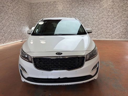 Used 2019 Kia Sedona EX FWD image 2