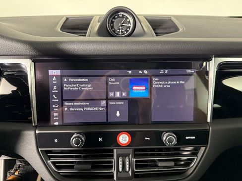 New 2025 Porsche Macan S image 30