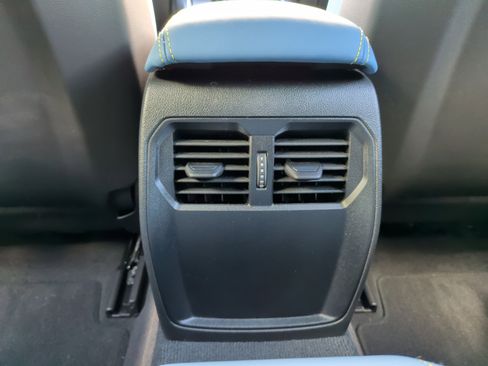 Used 2025 BMW M4 xDrive Competition w/ Executive Package image 35