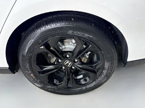 Certified 2025 Honda Accord SE image 28